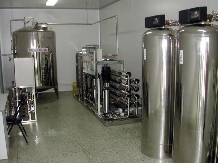 2.5吨全不锈钢纯水设备